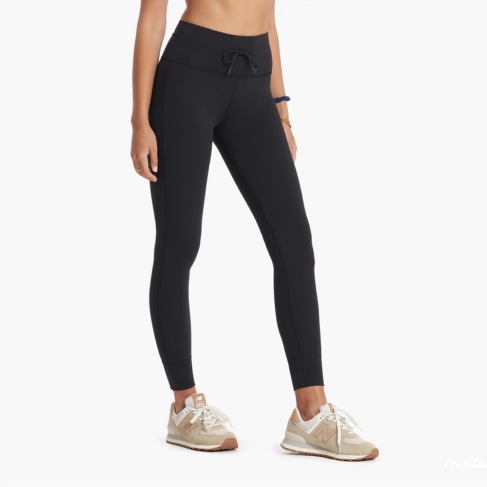 Vuori Black Daily Legging with Drawstring Jogger